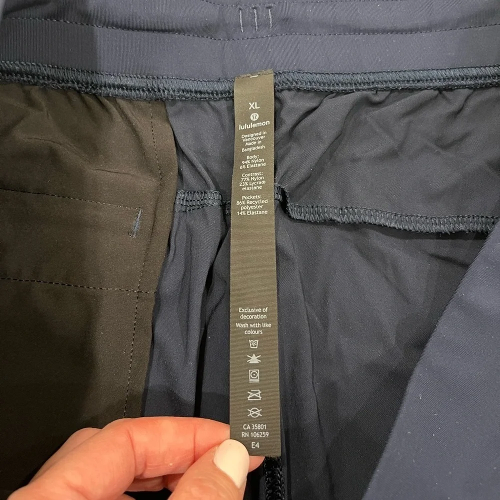 Lululemon Great Wall Pants Mens XL Lightweight Breathable Stretch Navy Blue